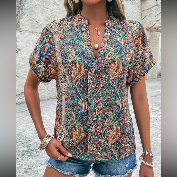 Boho floral paisley print batwing sleeve notched neck blouse - Picture 2 of 6